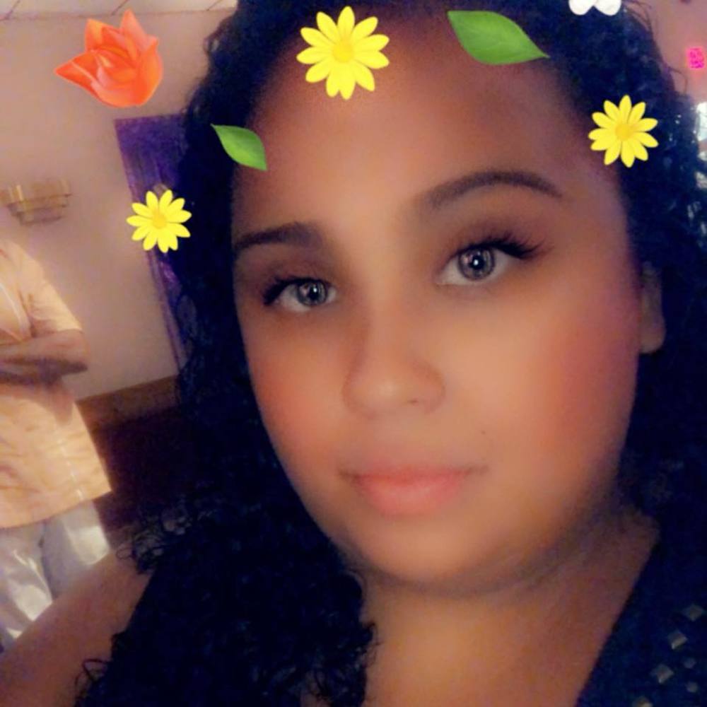 Meet your Posher, Yulissa